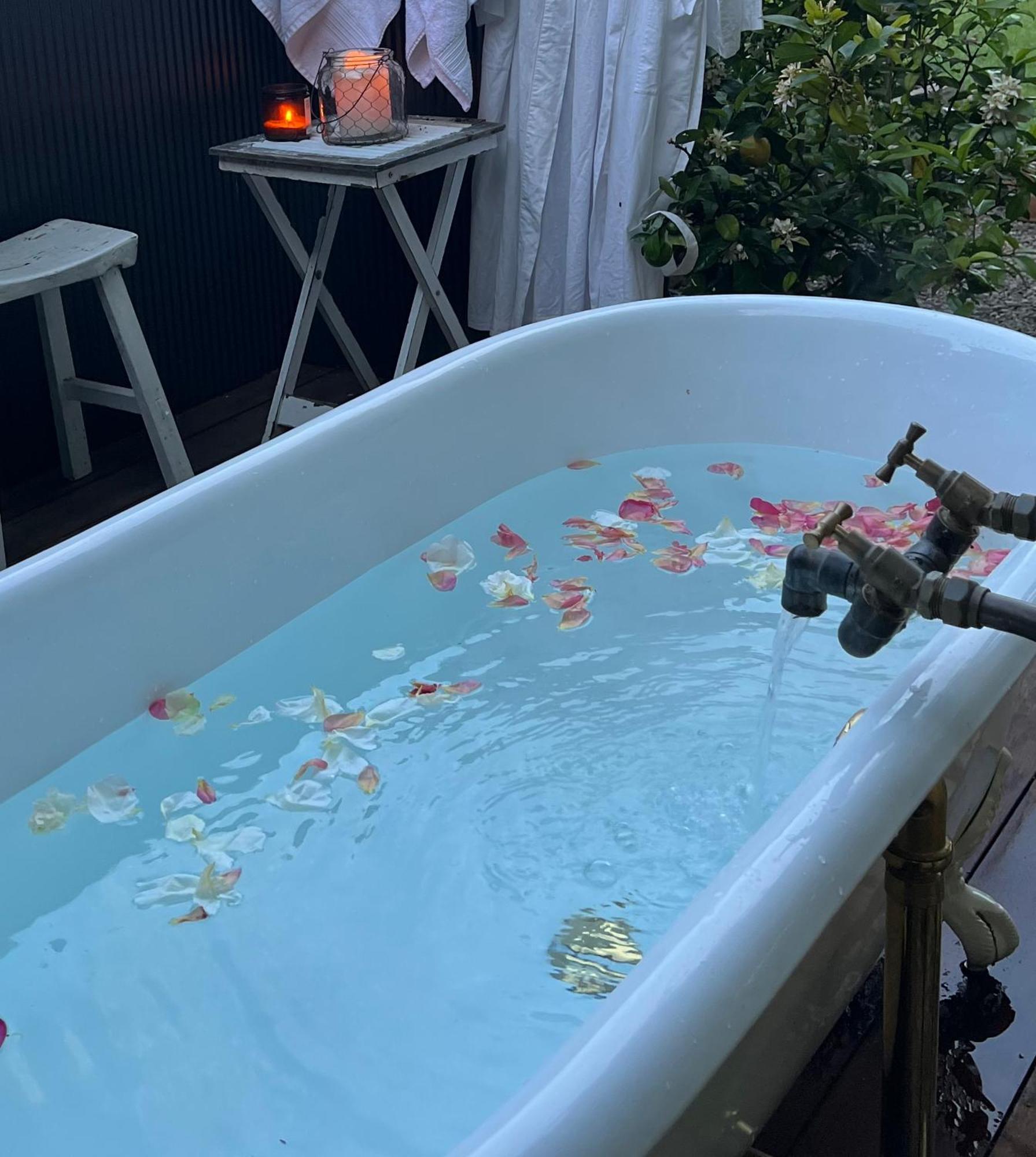 Gardeners' Cottage Matangi エクステリア 写真