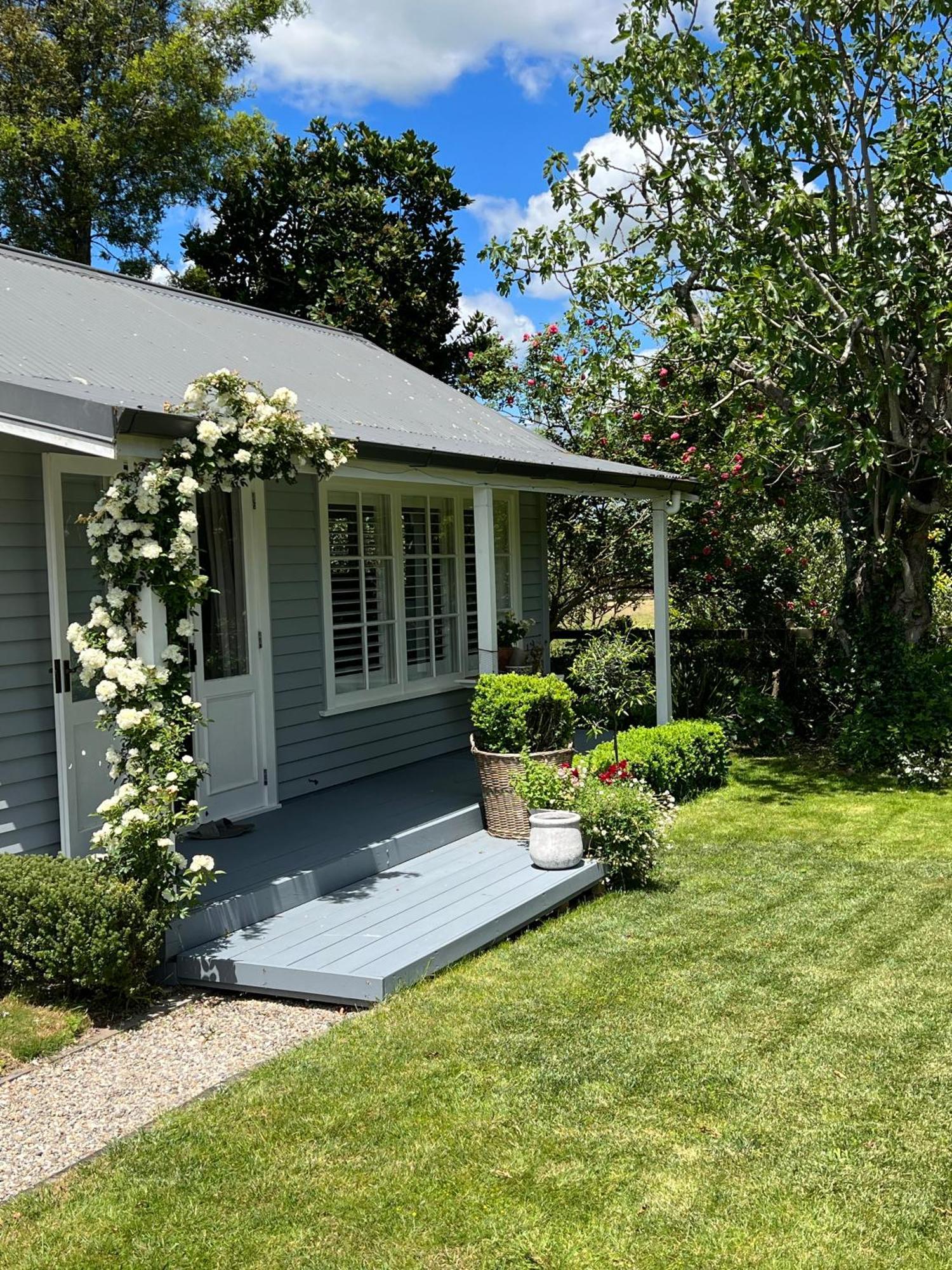 Gardeners' Cottage Matangi エクステリア 写真